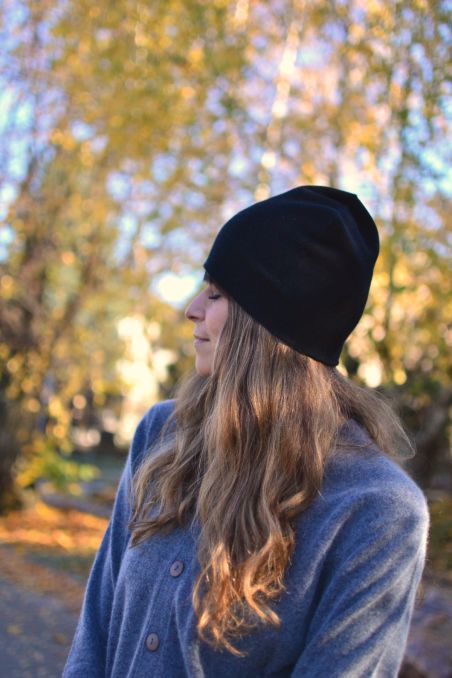 Kaszmirowa dwustronna czapka beanie czarny / ciemny grafit