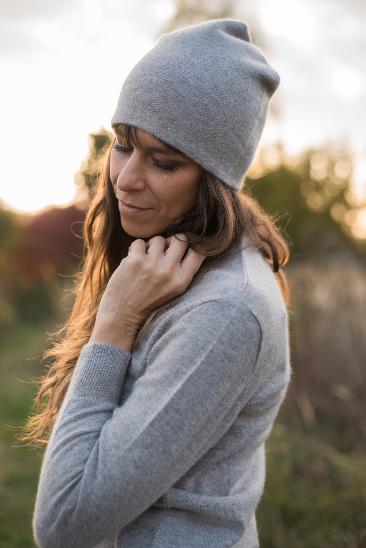 Szara czapka beanie kaszmirowa bezszwowa